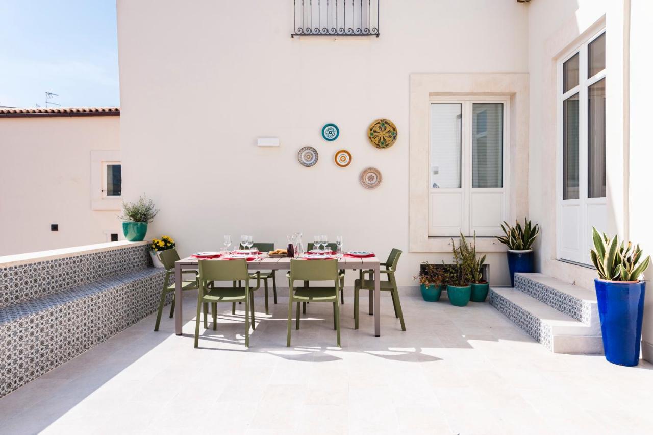 2 Soru Ortigia Holiday Home - Attico Con Terrazza Syracuse Exterior photo