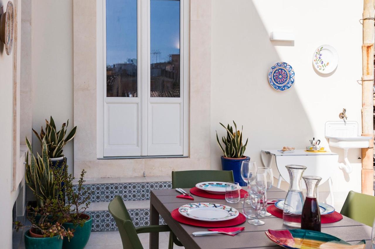 2 Soru Ortigia Holiday Home - Attico Con Terrazza Syracuse Exterior photo