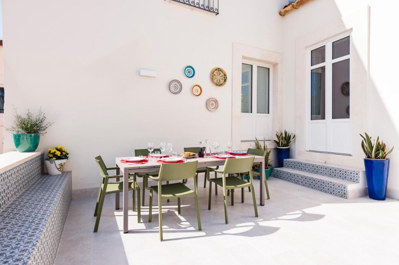 2 Soru Ortigia Holiday Home - Attico Con Terrazza Syracuse Exterior photo